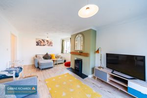 Sitting Room- click for photo gallery